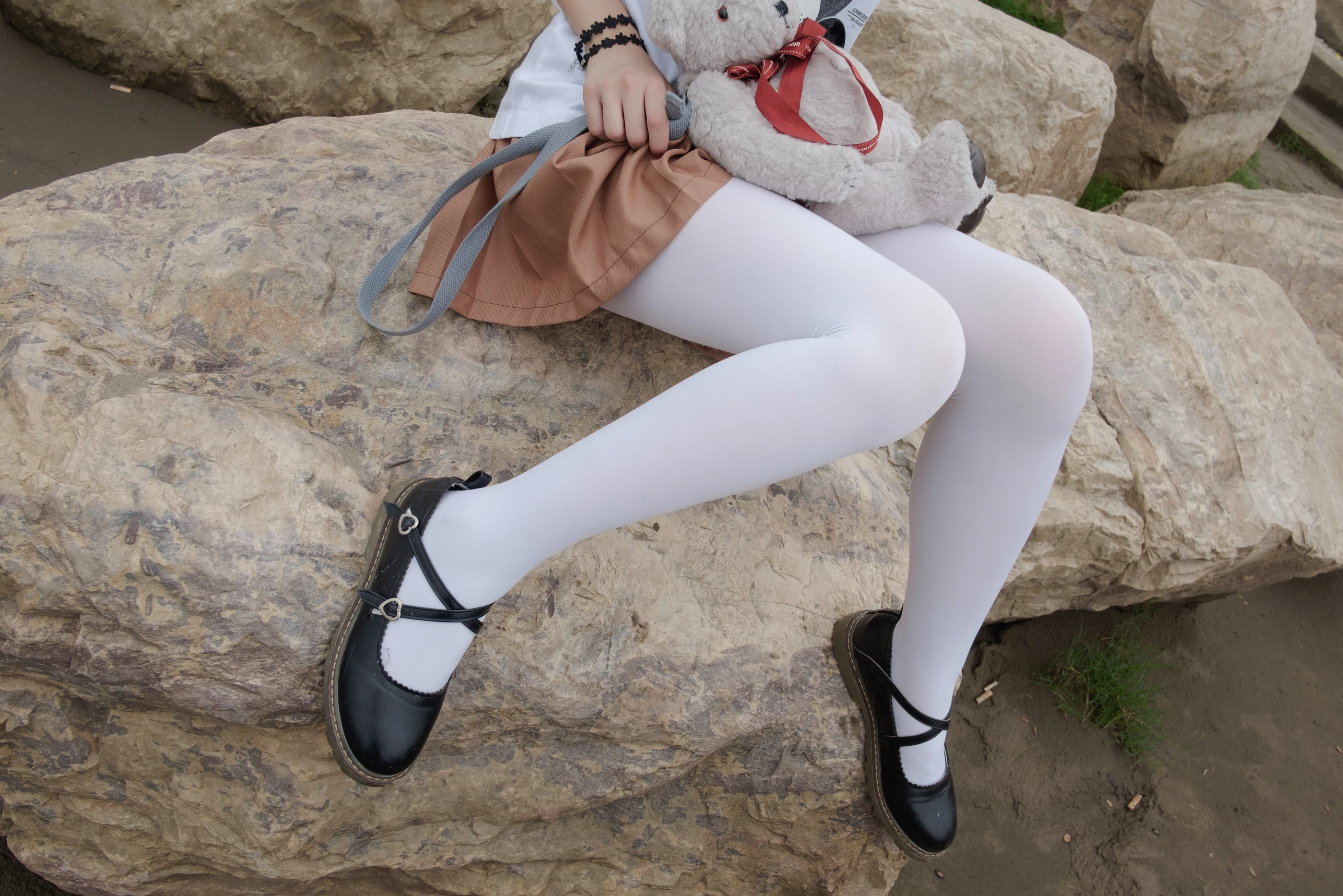 森萝财团 [BETA-004] 高中女生JK白丝外拍 [113P]插图3
